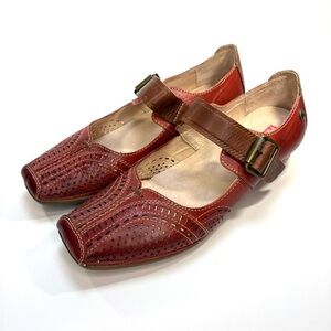 PIKOLINOS Red Leather Mary Jane Kitten Heels | 38